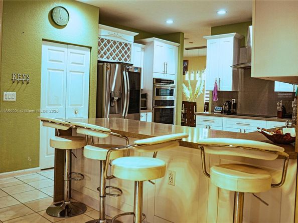 Undisclosed Address #A11859291, Miramar FL 33029