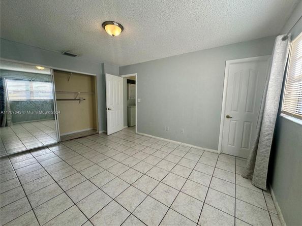 18250 Mediterranean Blvd 815 / 158, Hialeah FL 33015