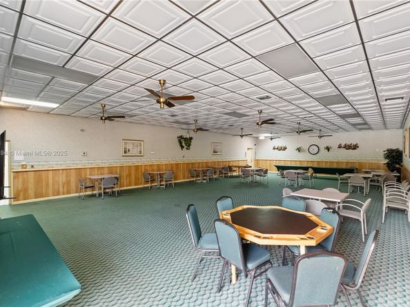 1000 Colony Point Cir 308, Pembroke Pines FL 33026