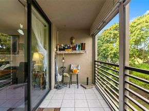 1000 Colony Point Cir 308, Pembroke Pines FL 33026