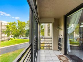 1000 Colony Point Cir 308, Pembroke Pines FL 33026