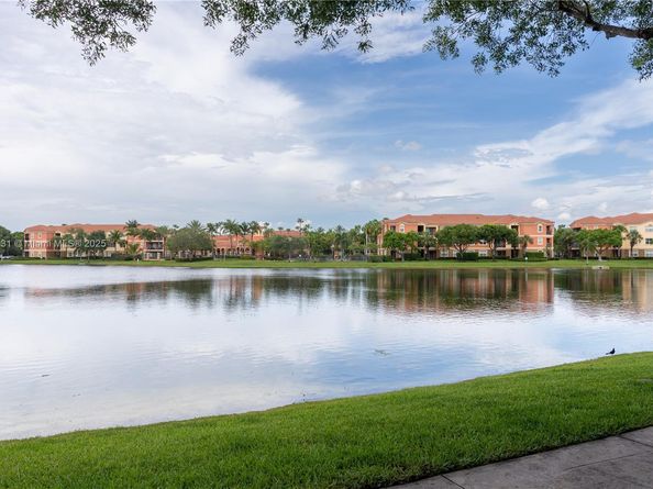 4704 SW 160th Ave 216, Miramar FL 33027