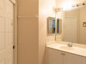 4704 SW 160th Ave 216, Miramar FL 33027