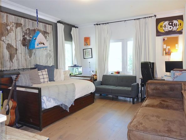 463 W 62nd St, Miami Beach FL 33140