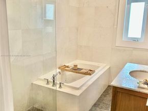 463 W 62nd St, Miami Beach FL 33140