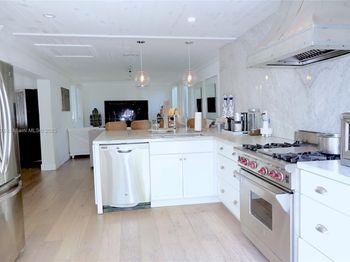 463 W 62nd St