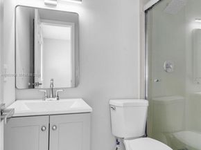 560 NE 63rd St, Miami FL 33138