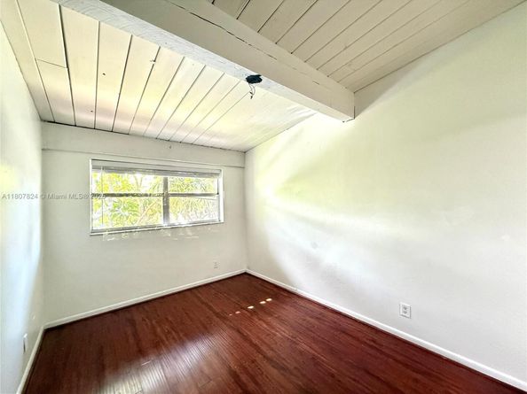 711 E Coco Plum Cir 5, Plantation FL 33324