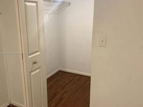 711 E Coco Plum Cir 5, Plantation FL 33324