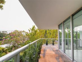 720 NE 62nd St 311, Miami FL 33138