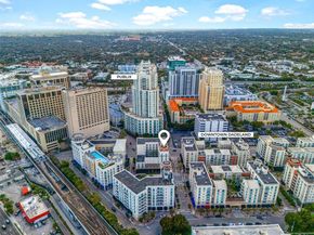 7290 SW 90th St 209, Miami FL 33156