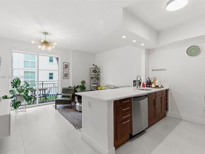 7290 SW 90th St 209, Miami FL 33156