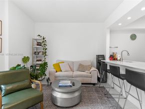 7290 SW 90th St 209, Miami FL 33156