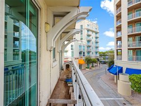 7290 SW 90th St 209, Miami FL 33156