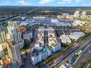 7290 SW 90th St 209, Miami FL 33156