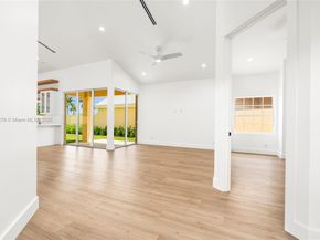 9047 Baybury Ln, West Palm Beach FL 33411