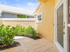 9047 Baybury Ln, West Palm Beach FL 33411