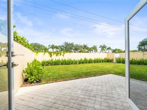 9047 Baybury Ln, West Palm Beach FL 33411