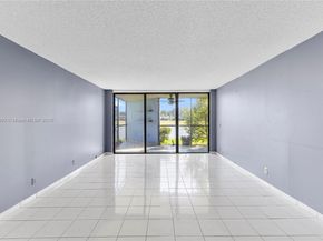 16100 Golf Club Rd 101, Weston FL 33326