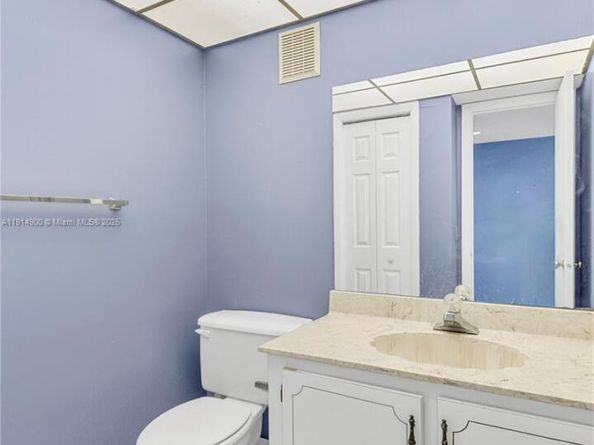 16100 Golf Club Rd 101, Weston FL 33326