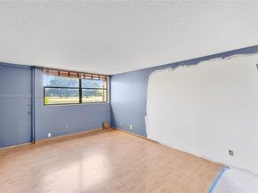 16100 Golf Club Rd 101, Weston FL 33326