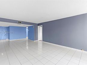 16100 Golf Club Rd 101, Weston FL 33326