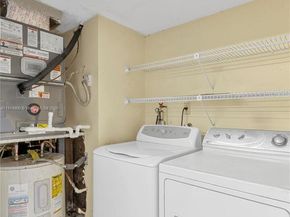 16100 Golf Club Rd 101, Weston FL 33326