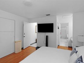 14901 SW 80th St 211, Miami FL 33193