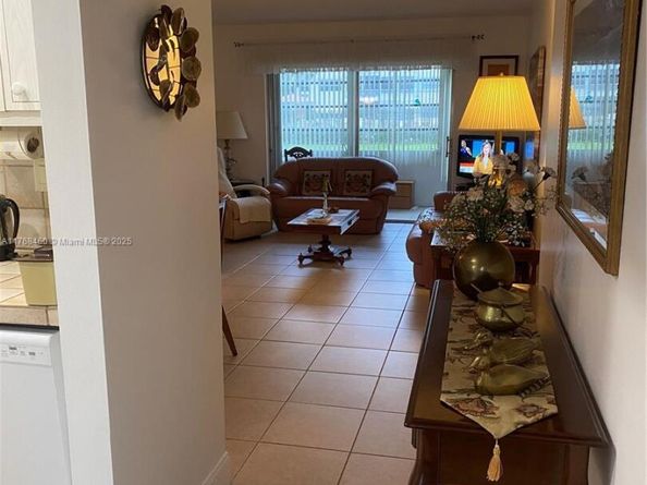 4431 NW 16th St H109, Lauderhill FL 33313