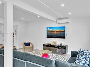 4024 Jefferson St, Hollywood FL 33021