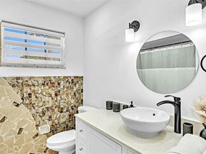 4024 Jefferson St, Hollywood FL 33021