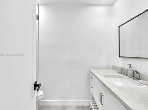 4024 Jefferson St, Hollywood FL 33021