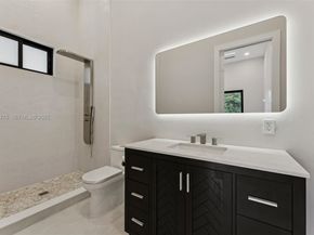 1304 SE 10th Ter, Deerfield Beach FL 33441