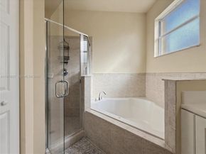 363 NE 25th Ter, Homestead FL 33033