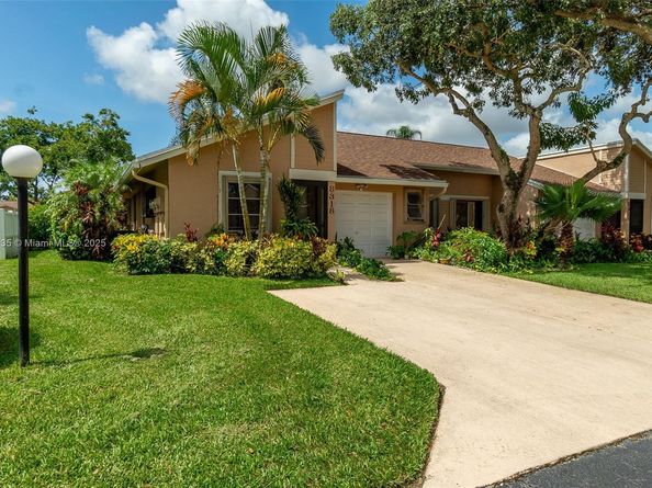 8318 Springtree Rd, Boca Raton FL 33496