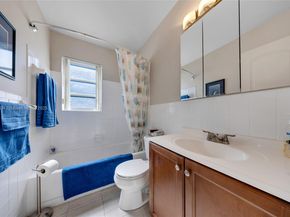 15600 NE 6th Ave 26D, Miami FL 33162