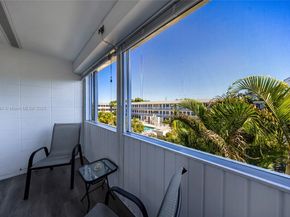 15600 NE 6th Ave 26D, Miami FL 33162