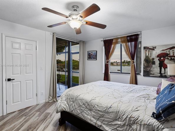 3300 NW 46th St 103, Oakland Park FL 33309