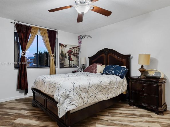3300 NW 46th St 103, Oakland Park FL 33309