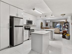 3300 NW 46th St 103, Oakland Park FL 33309