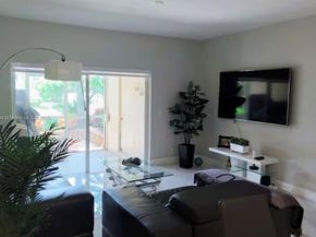 3161 Festival Dr 277, Margate FL 33063