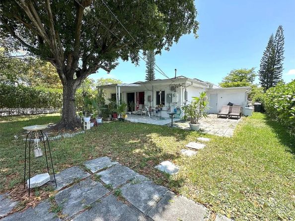 85 NW 126th St, North Miami FL 33168