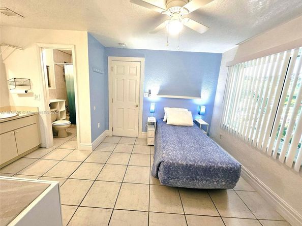 85 NW 126th St, North Miami FL 33168