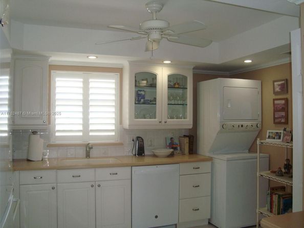 801 Lake Shore Drive 414, Lake Park FL 33403