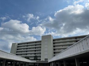 801 Lake Shore Drive 414, Lake Park FL 33403