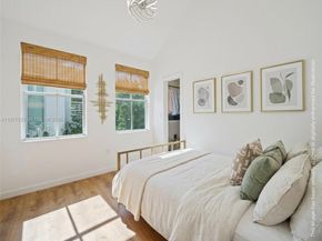 2976 Bird Ave 18, Miami FL 33133