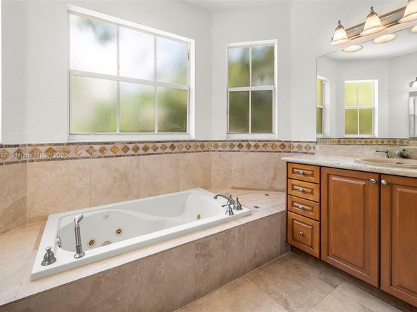 3211 Morris Ln, Miami FL 33133