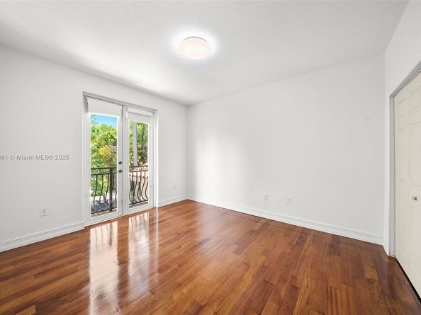 3211 Morris Ln, Miami FL 33133