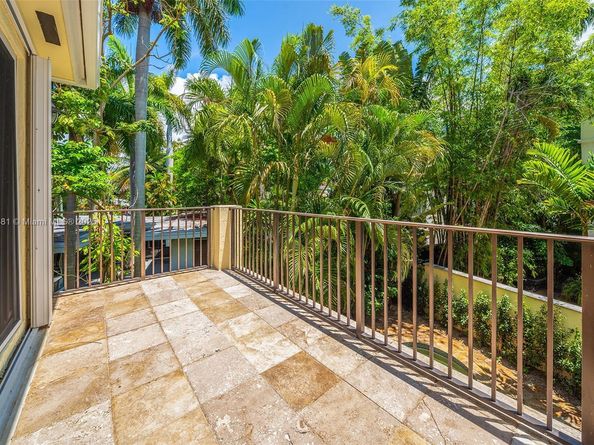 3211 Morris Ln, Miami FL 33133