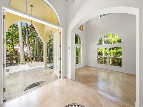3211 Morris Ln, Miami FL 33133